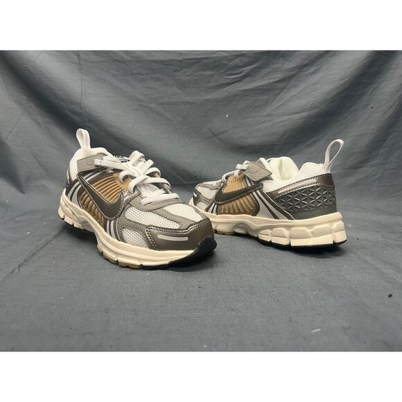 Nike Vomero 5 (PS) Sneakers Pure Platinum Silver Size 1.5Y NEW NO BOX! - Picture 1 of 11